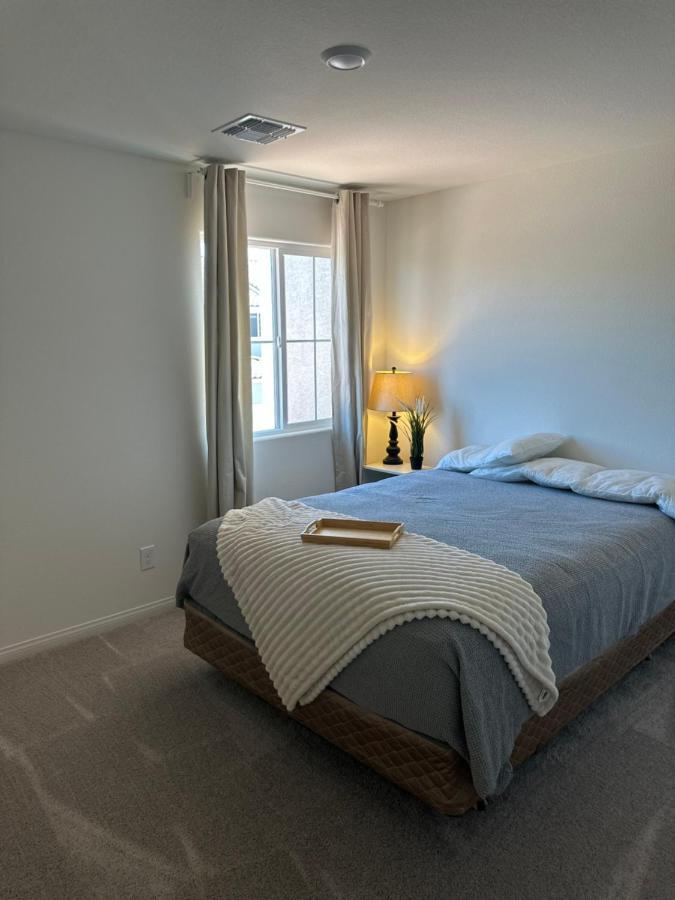Beautiful Brand New 2 Bedroom Vegas Home! Fits 12 Or More,15-20 Minutes From Lv Strip Las Vegas Exterior foto