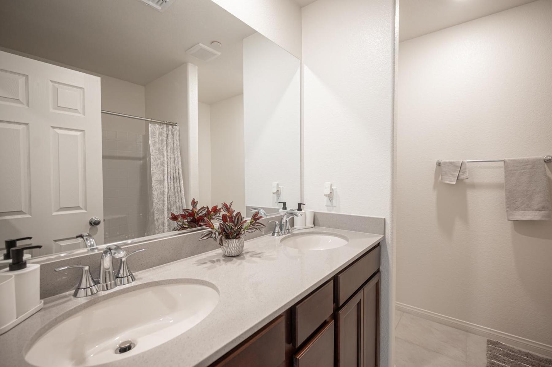 Beautiful Brand New 2 Bedroom Vegas Home! Fits 12 Or More,15-20 Minutes From Lv Strip Las Vegas Exterior foto
